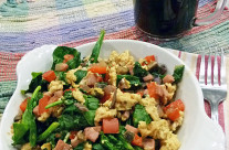 Fast Day Meal Plan | Eggs With Scrambled Spinach and Tomatoes