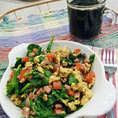 Fast Day Meal Plan | Eggs With Scrambled Spinach and Tomatoes