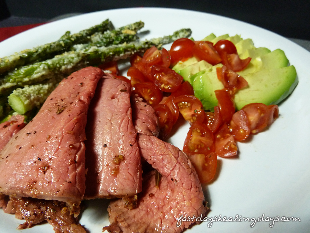 roast-beef-ginger-rosemary-close